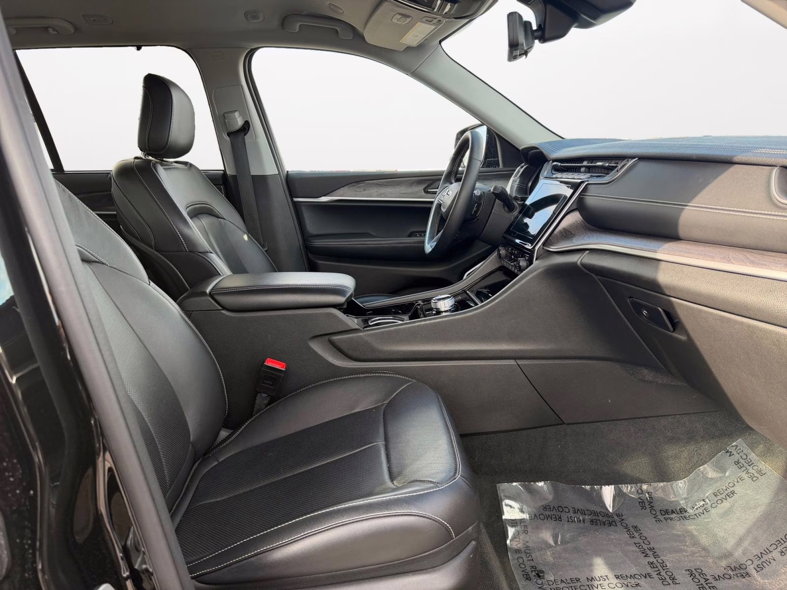 2022 Diamond Black Crystal Pearlcoat Jeep Grand Cherokee Limited 4X4 SUV