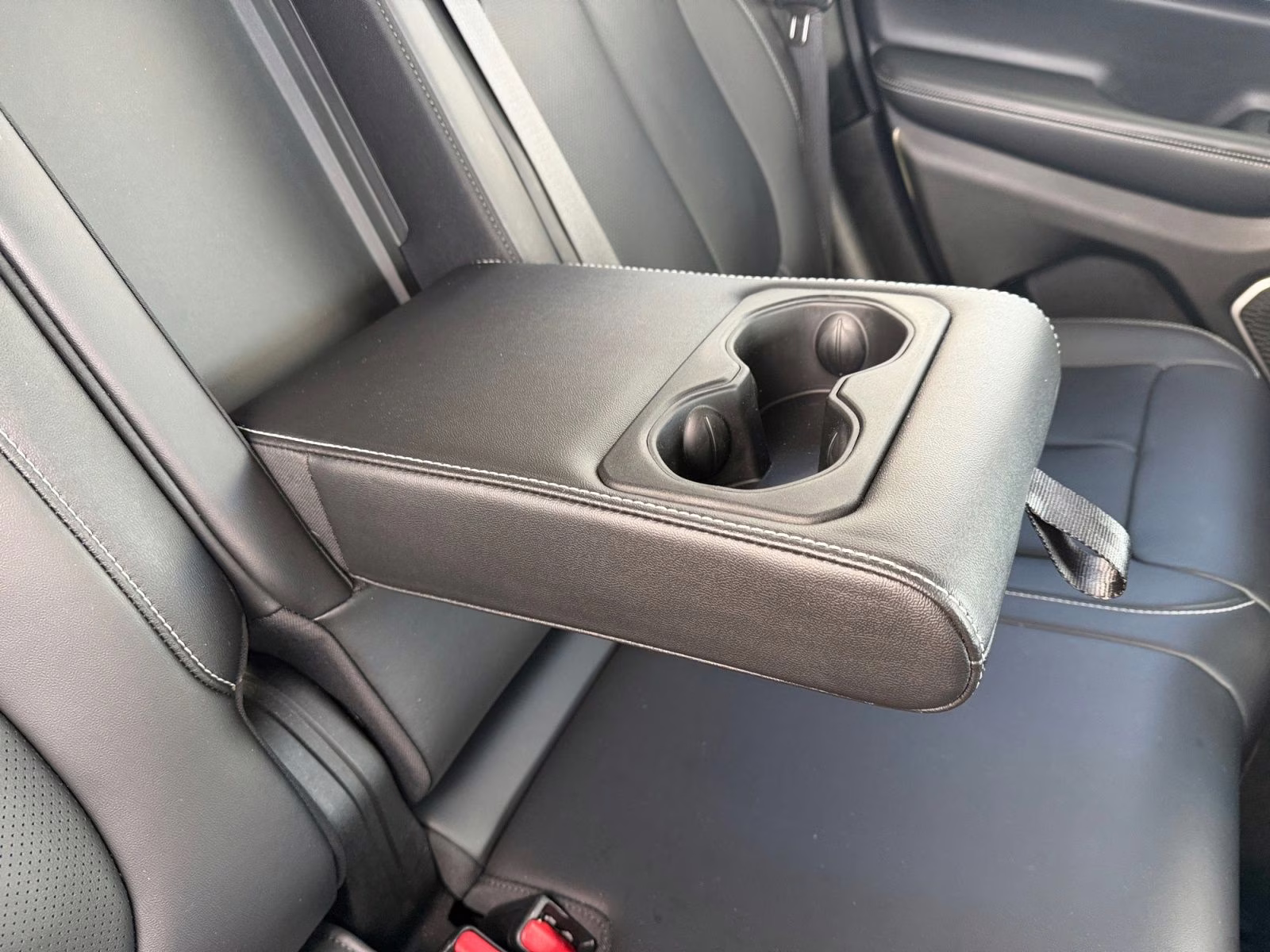 2022 Diamond Black Crystal Pearlcoat Jeep Grand Cherokee Limited 4X4 SUV