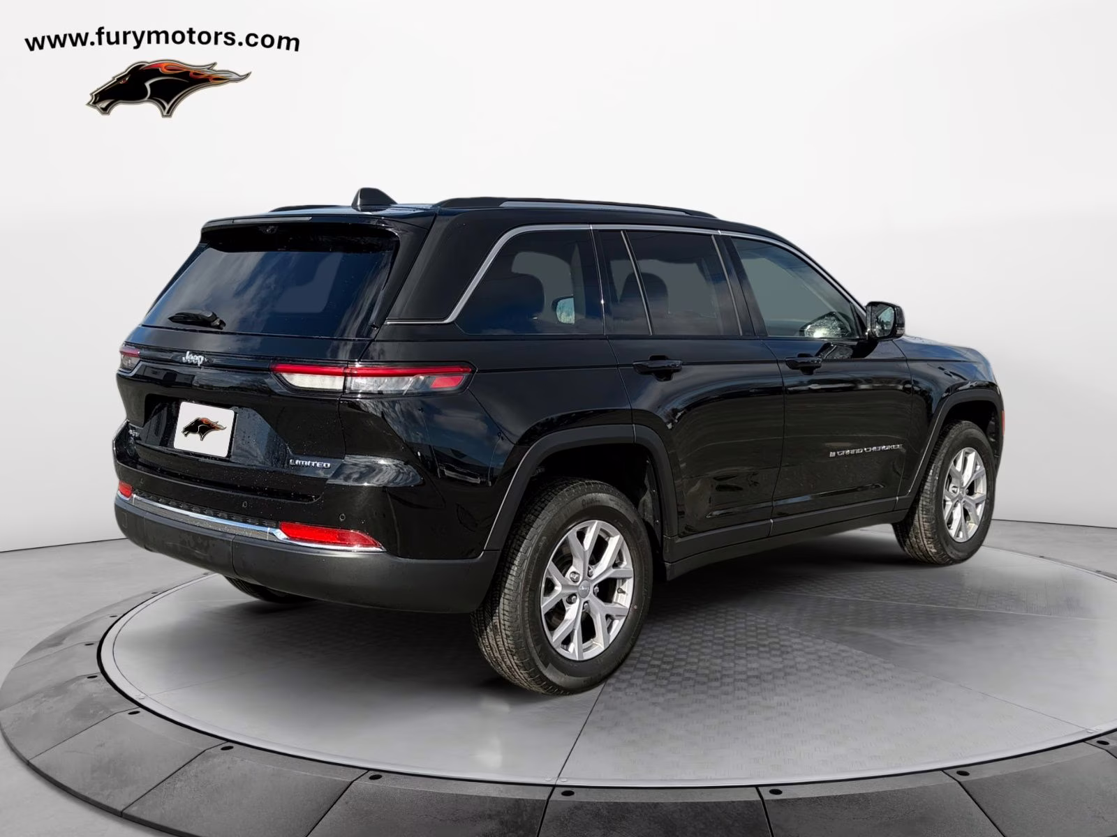 2022 Diamond Black Crystal Pearlcoat Jeep Grand Cherokee Limited 4X4 SUV