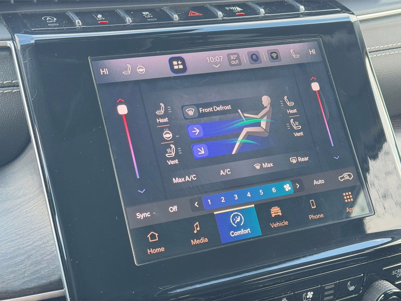 2022 Diamond Black Crystal Pearlcoat Jeep Grand Cherokee Limited 4X4 SUV