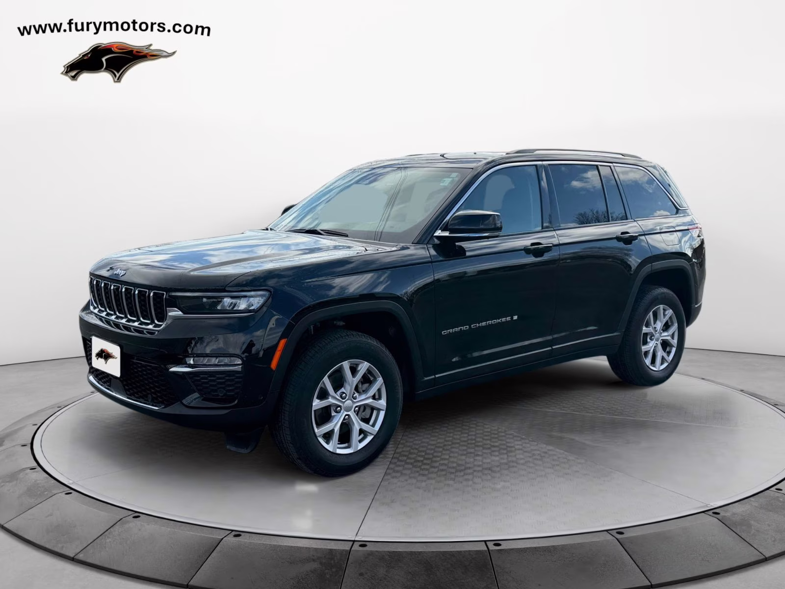 2022 Diamond Black Crystal Pearlcoat Jeep Grand Cherokee Limited 4X4 SUV