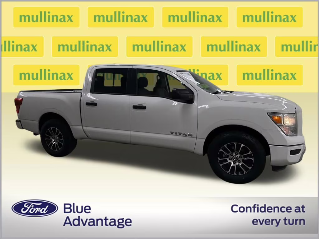 2022 Glacier White Nissan Titan SV RWD Truck