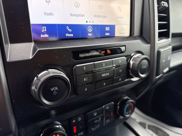 2019 Ingot Silver Ford F-150 XLT 4X4 Truck