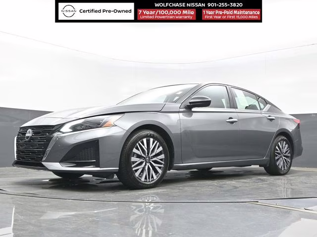 2025 Gun Metallic Nissan Altima 2.5 SV FWD Sedan