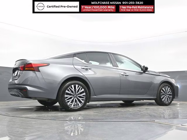 2025 Gun Metallic Nissan Altima 2.5 SV FWD Sedan