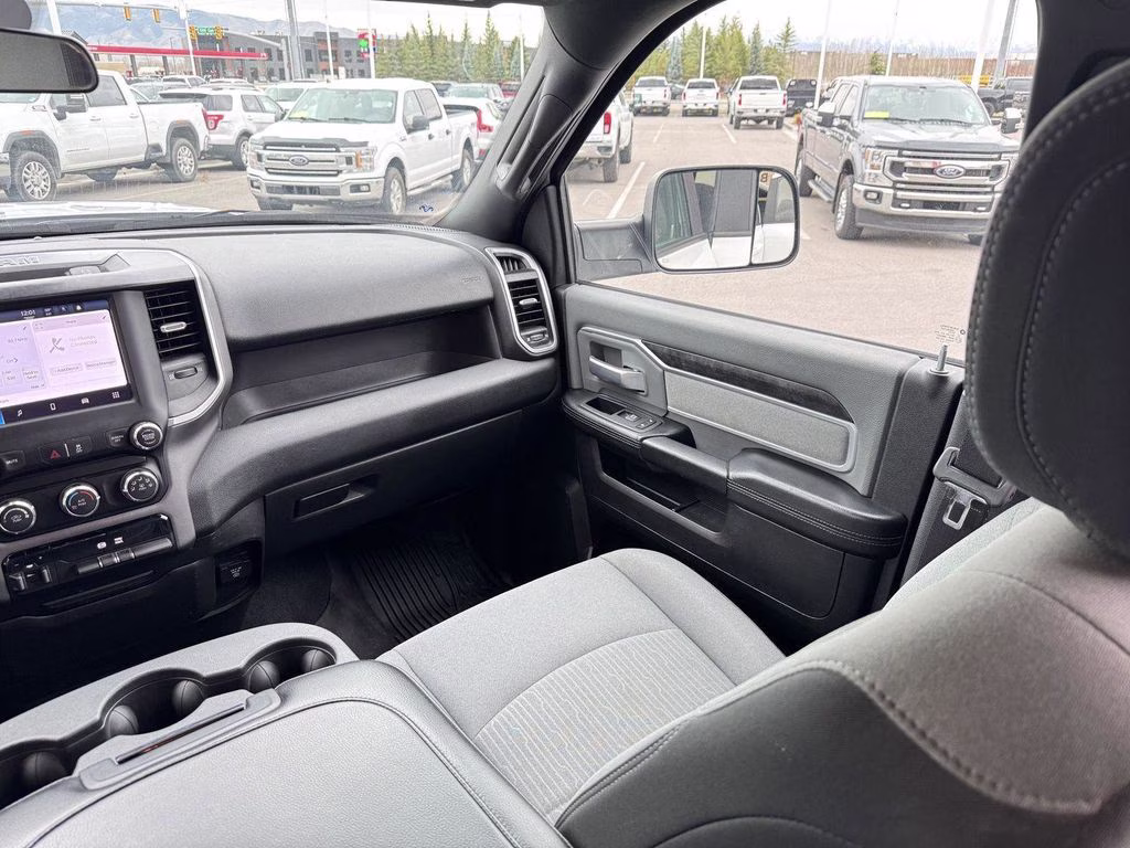2022 Bright White Clearcoat Ram 2500 Big Horn 4X4 Truck