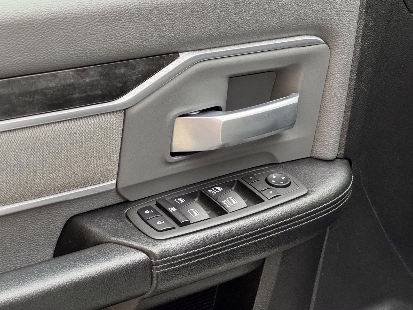 2022 Bright White Clearcoat Ram 2500 Big Horn 4X4 Truck