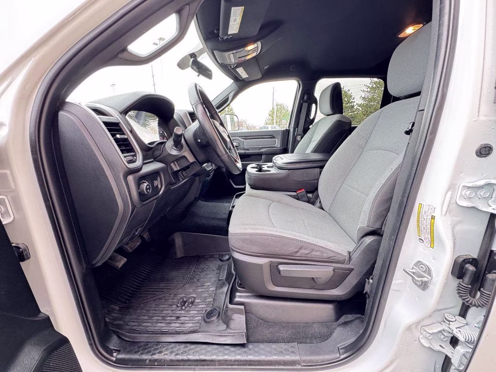 2022 Bright White Clearcoat Ram 2500 Big Horn 4X4 Truck