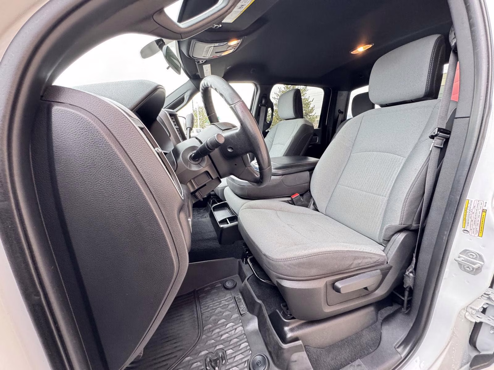 2022 Bright White Clearcoat Ram 2500 Big Horn 4X4 Truck