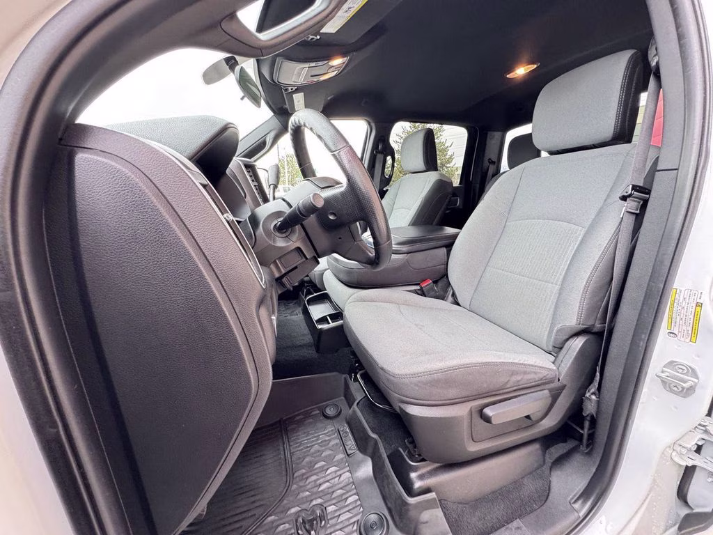 2022 Bright White Clearcoat Ram 2500 Big Horn 4X4 Truck