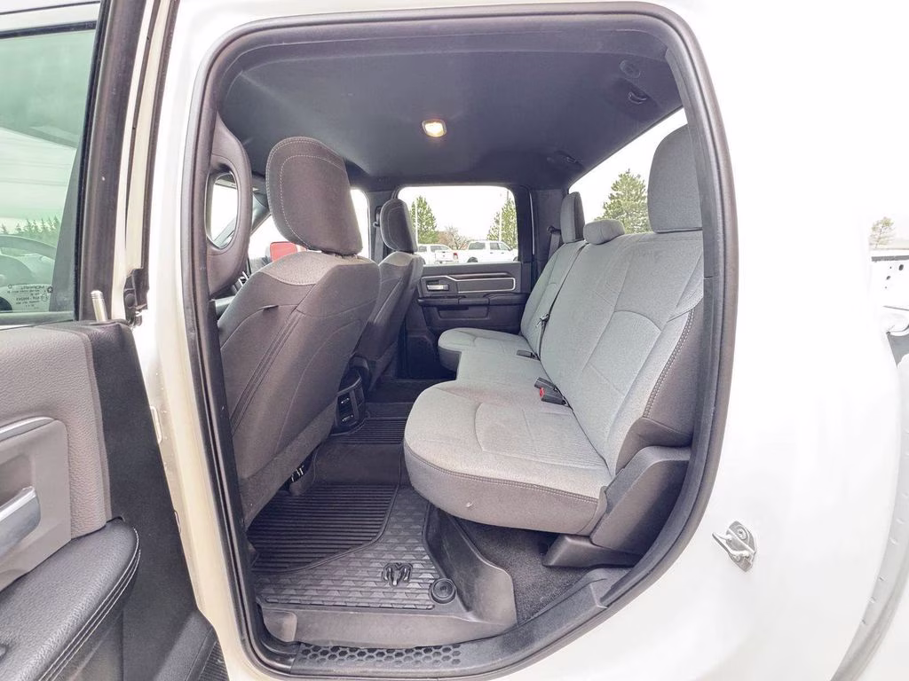 2022 Bright White Clearcoat Ram 2500 Big Horn 4X4 Truck