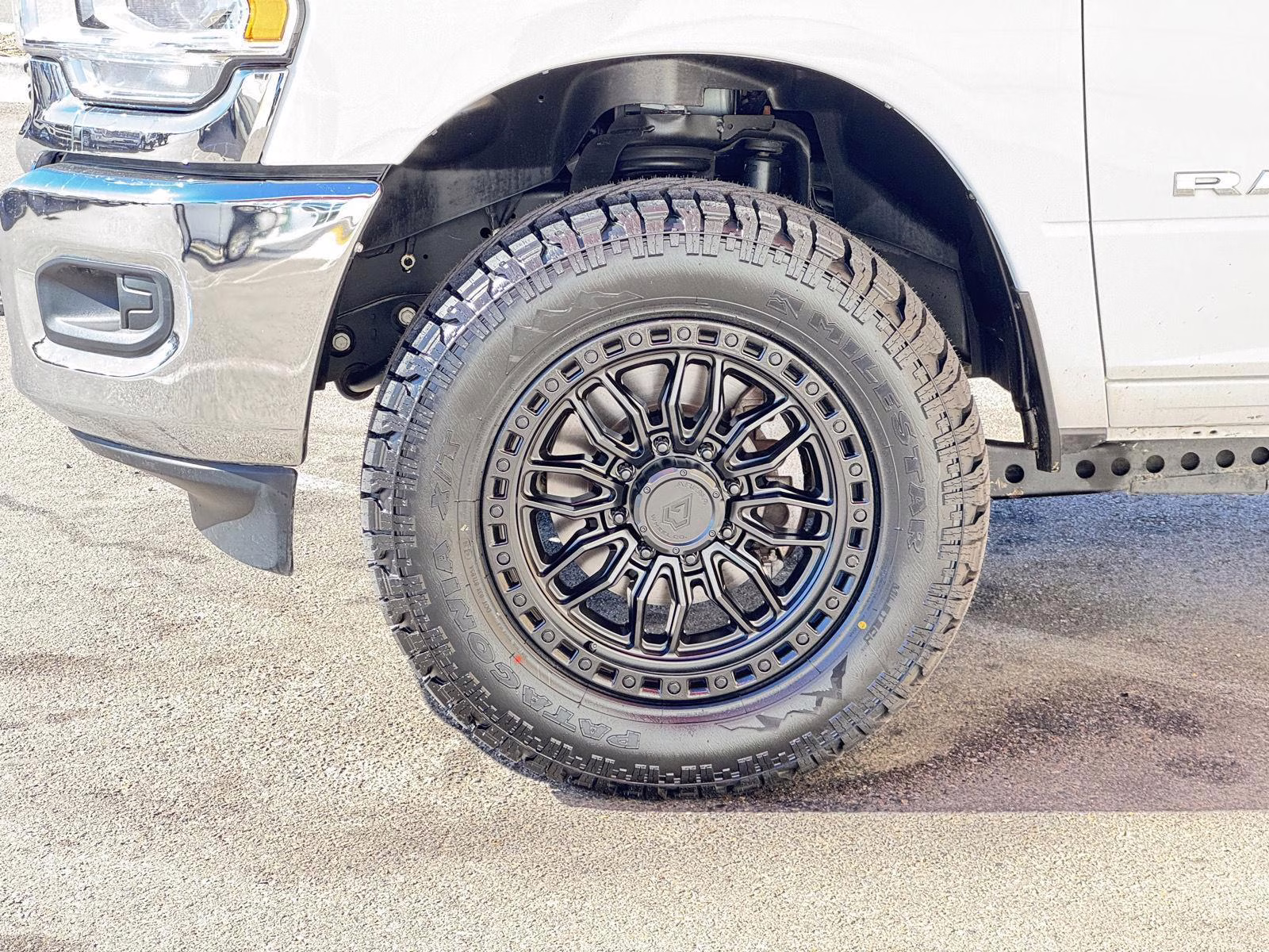 2022 Bright White Clearcoat Ram 2500 Big Horn 4X4 Truck