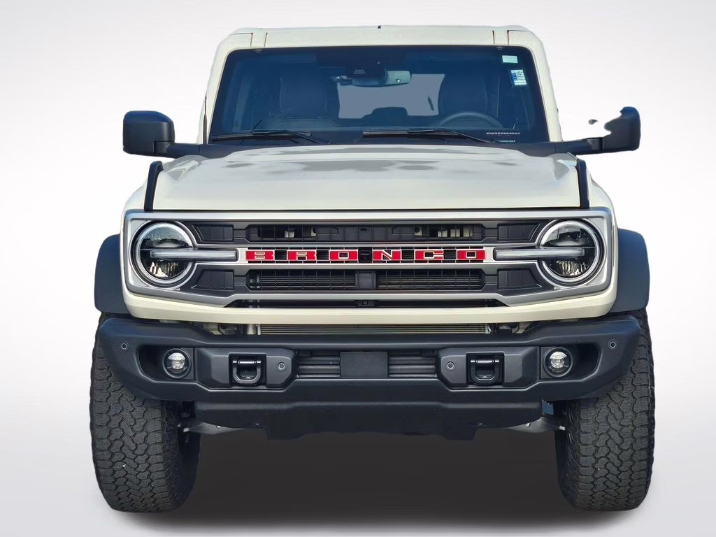 2026 Wimbledon White Ford Bronco Outer Banks 4X4 SUV