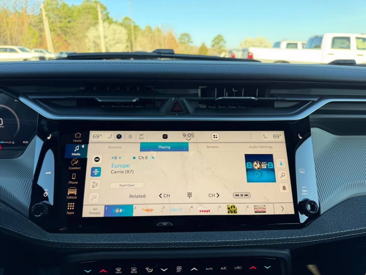 2026 Sting-Gray Clearcoat Jeep Cherokee Laredo 4X4 SUV