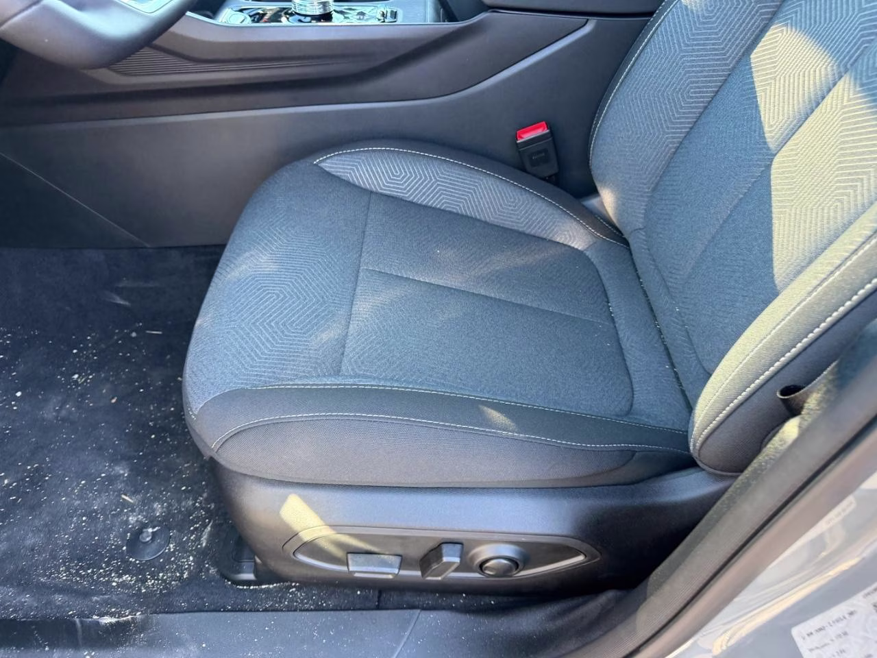 2026 Sting-Gray Clearcoat Jeep Cherokee Laredo 4X4 SUV