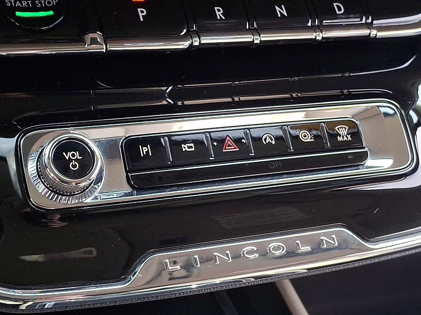 2025 Infinite Black Metallic Clearcoat - UM Lincoln Corsair Premiere AWD