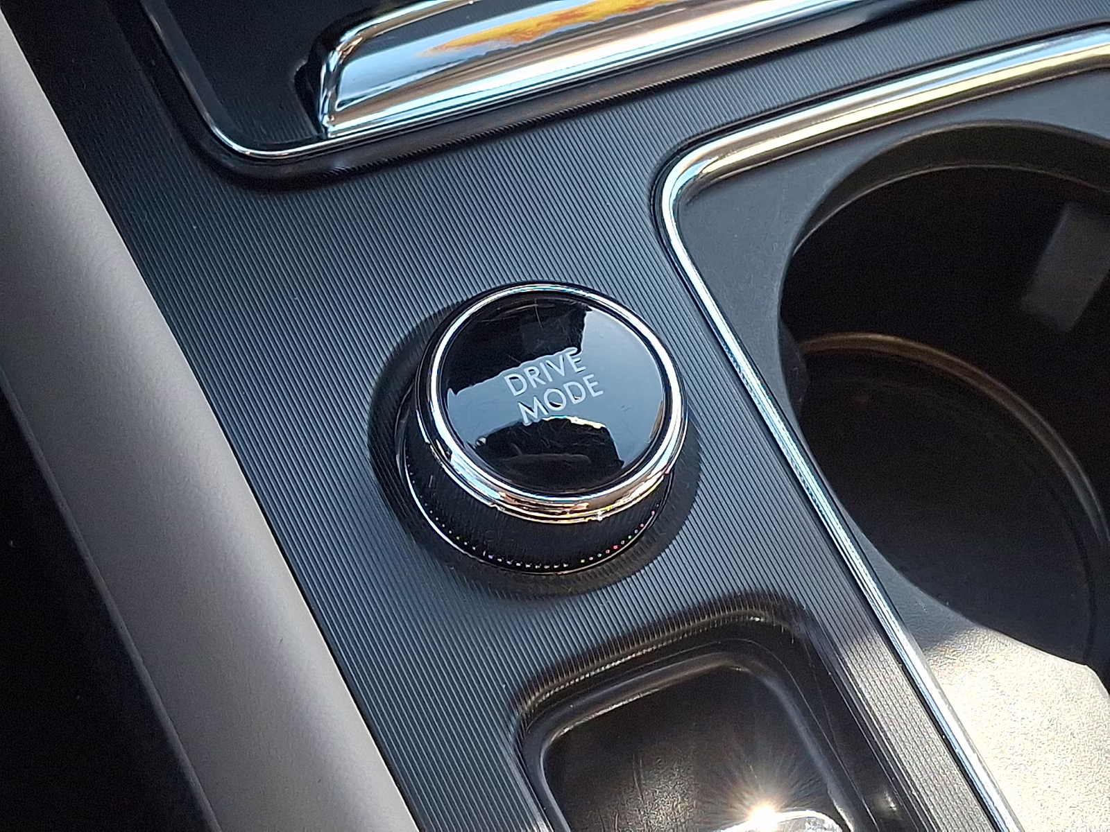 2025 Crystal White Metallic Clearcoat - A3 Lincoln Corsair Reserve AWD