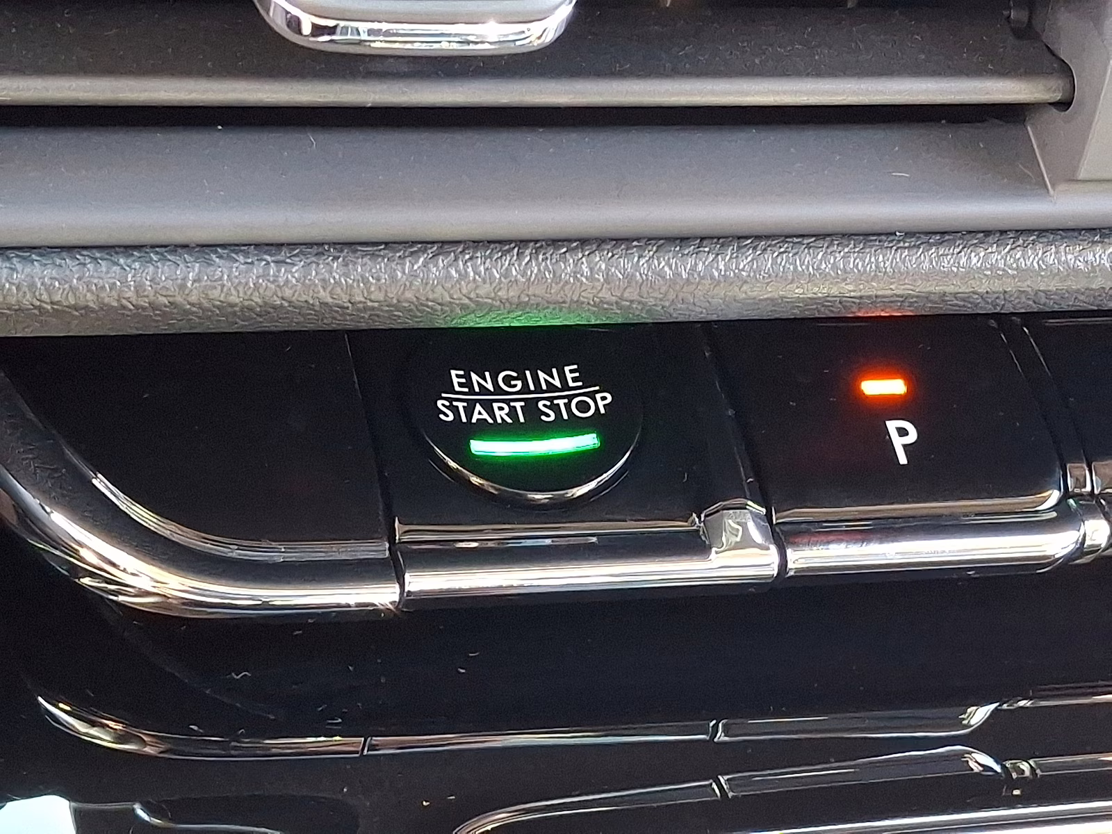 2025 Red Carpet Metallic Tinted Clearcoat - D4 Lincoln Corsair Reserve AWD