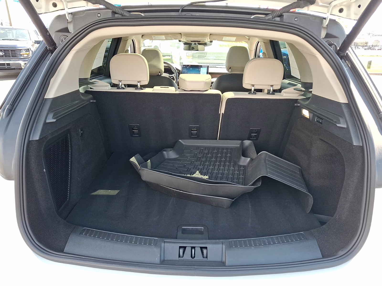 2025 Pristine White Metallic Tri-Coat - AZ Lincoln Corsair Reserve AWD