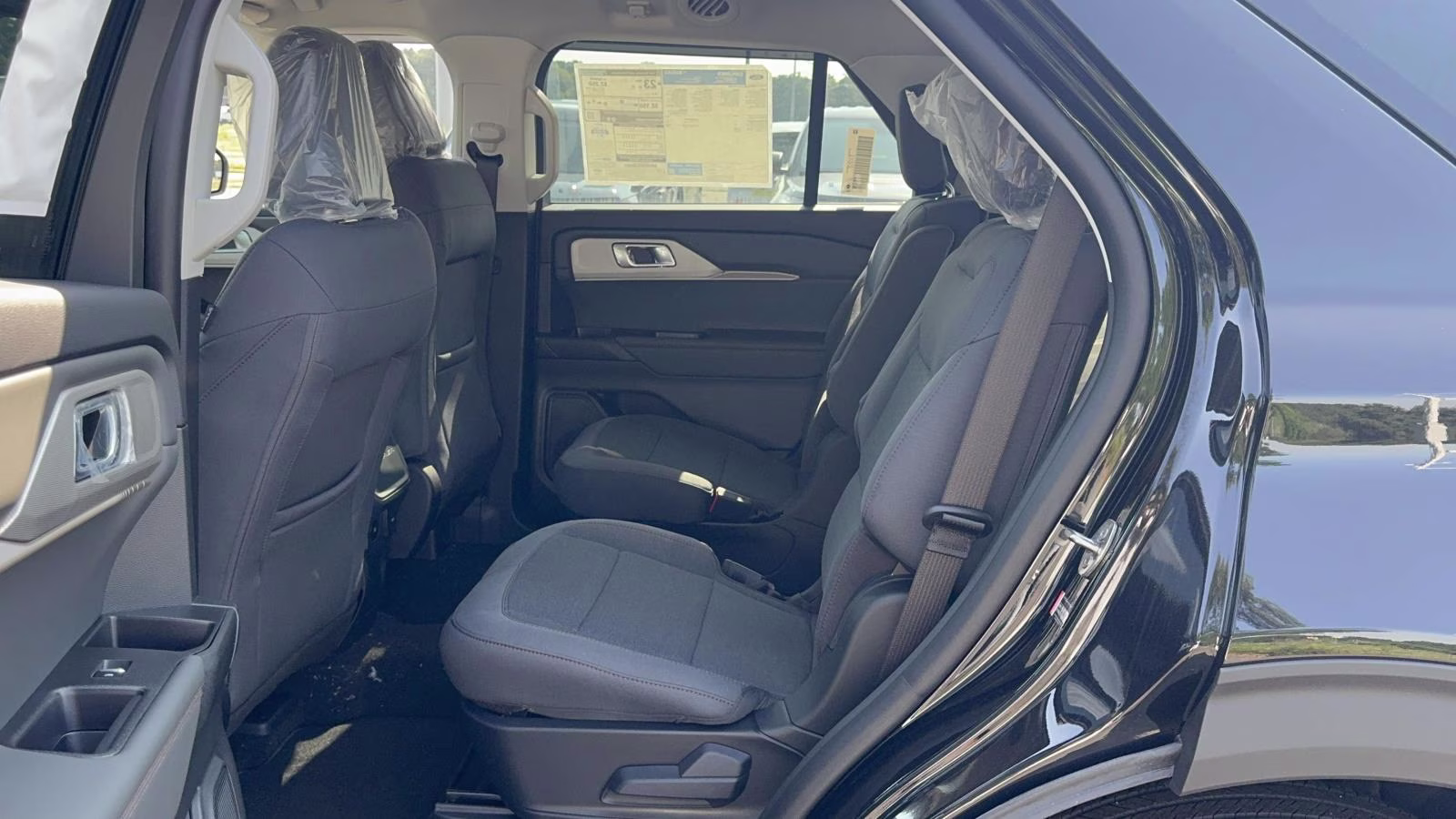 2026 Agate Black Metallic Ford Explorer Active 4X4 SUV