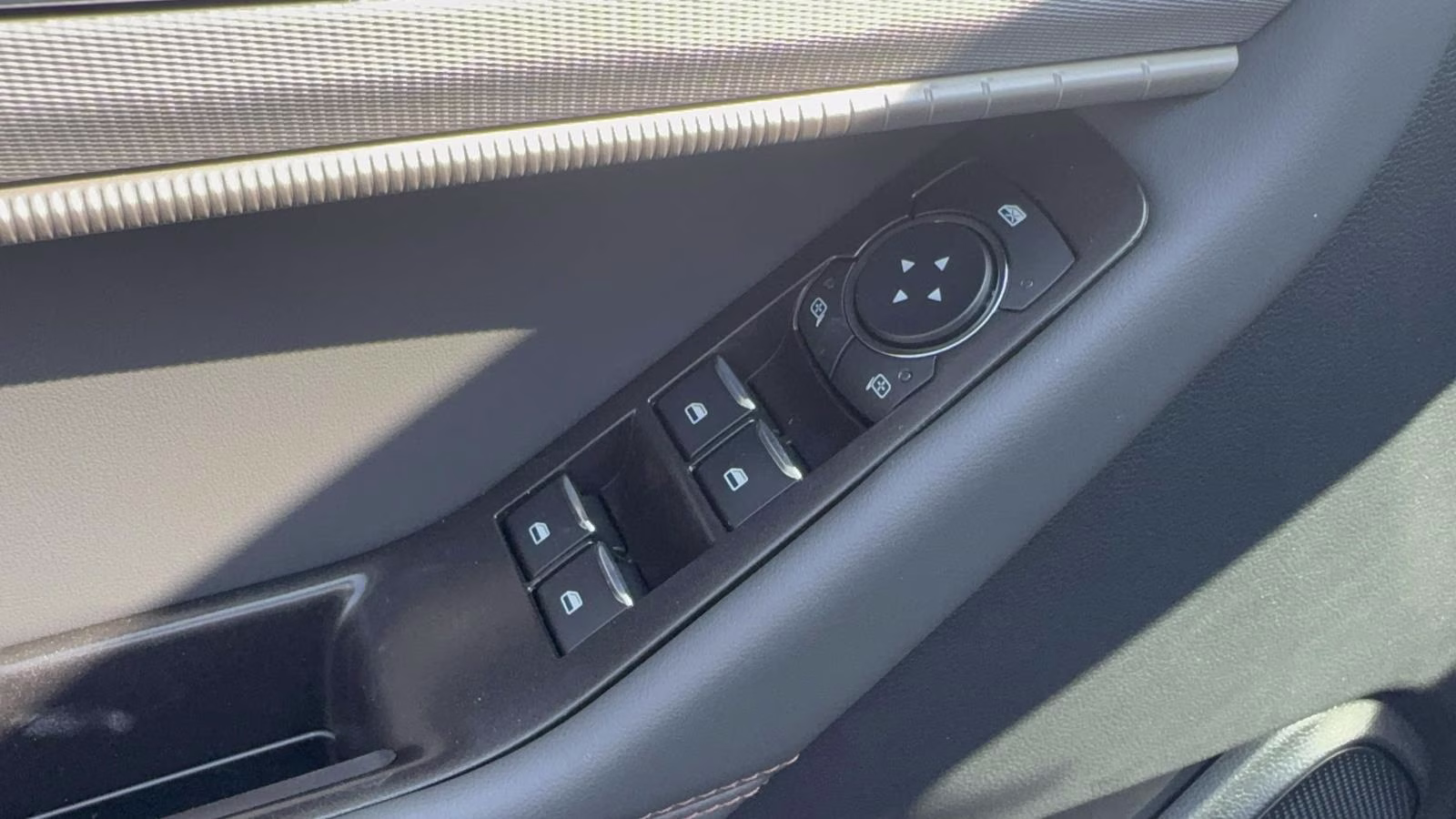2026 Agate Black Metallic Ford Explorer Active 4X4 SUV