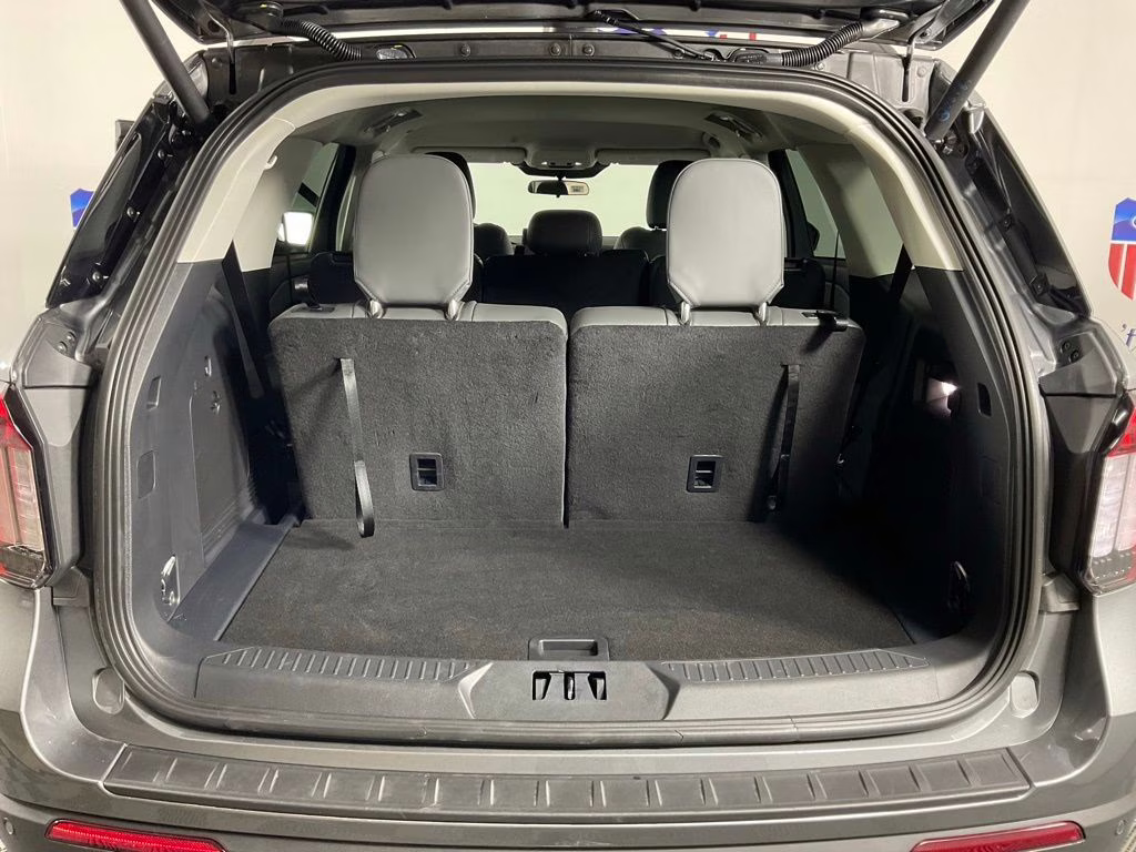 2026 Gray Ford Explorer Active RWD SUV