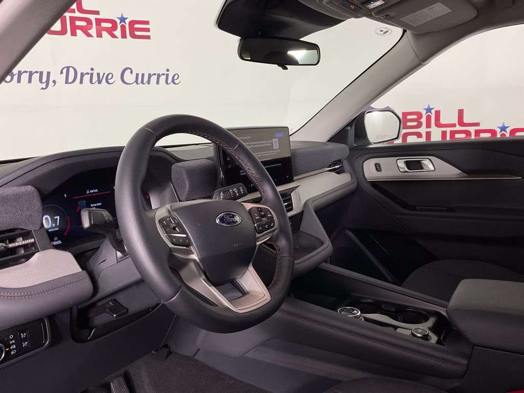 2026 White Metallic Ford Explorer Active RWD SUV