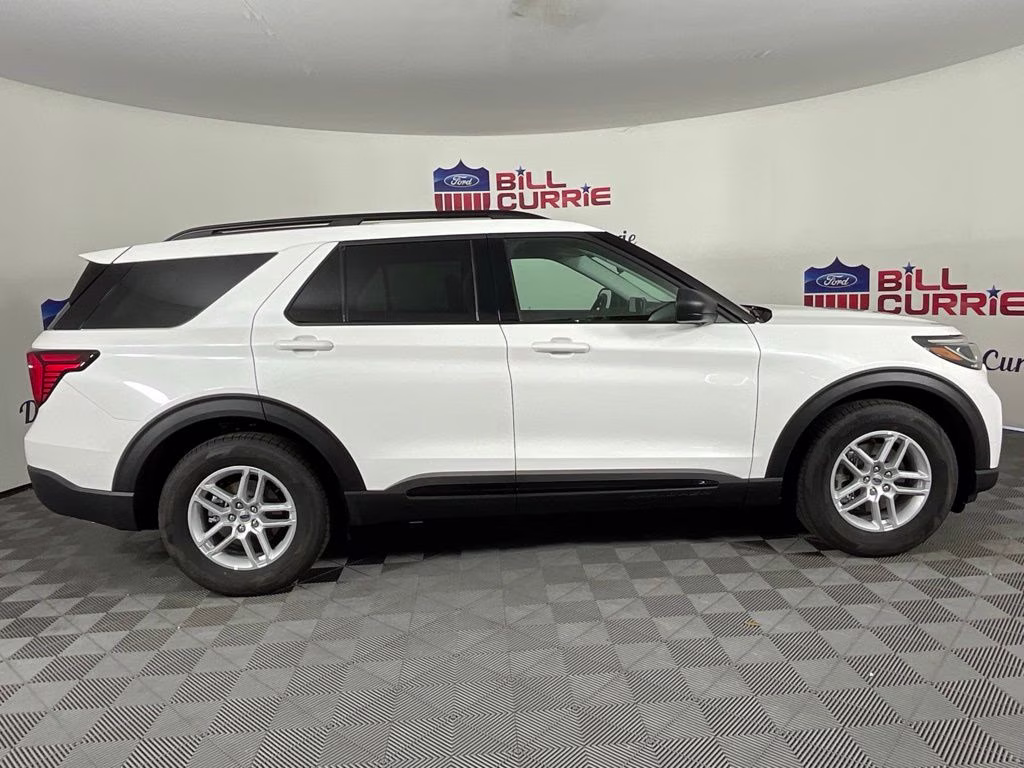2026 White Metallic Ford Explorer Active RWD SUV