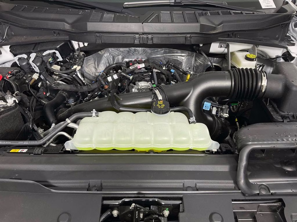 2026 Oxford White Ford F-150 XLT RWD Truck