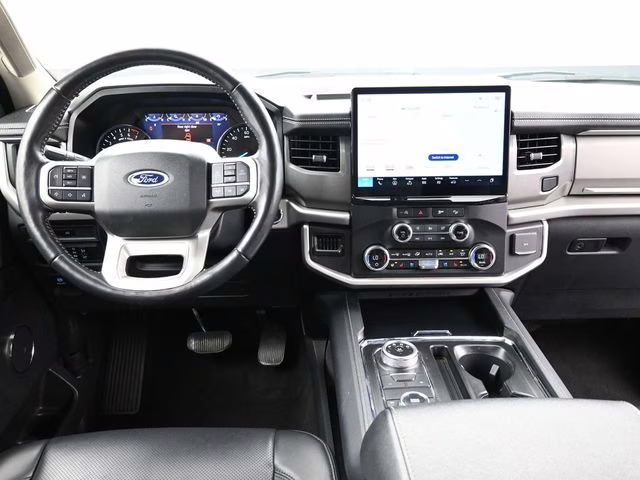 2024 Black Metallic Ford Expedition XLT 4X4 SUV