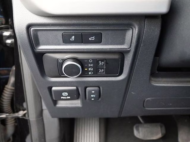 2024 Black Metallic Ford Expedition XLT 4X4 SUV