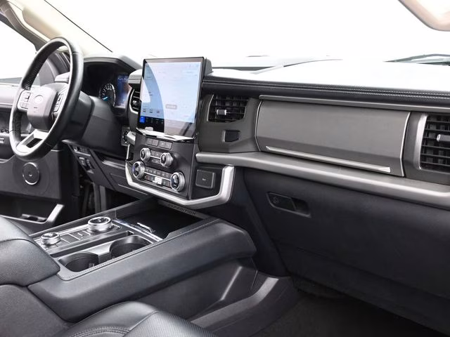 2024 Black Metallic Ford Expedition XLT 4X4 SUV