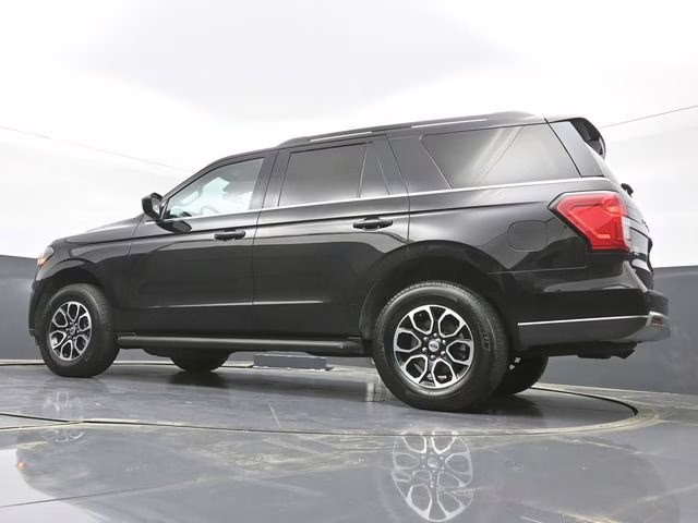 2024 Black Metallic Ford Expedition XLT 4X4 SUV