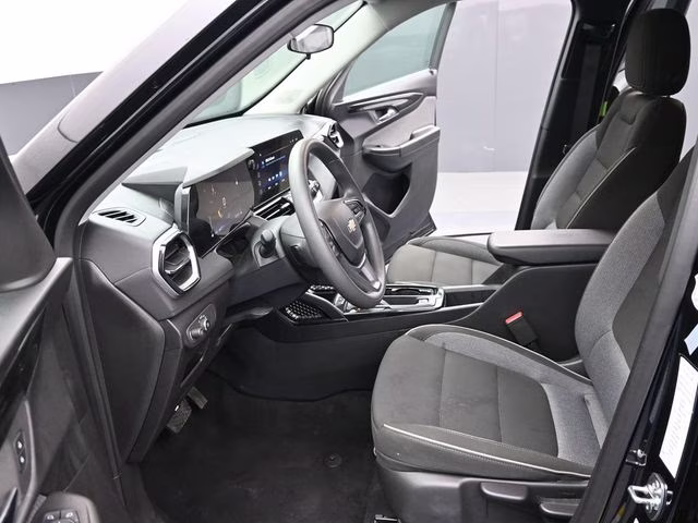 2025 Mosaic Black Metallic Chevrolet Trailblazer LT AWD SUV