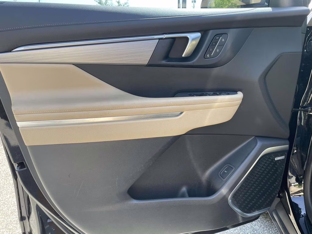 2025 Ebony Twilight Metallic Buick Enclave Preferred FWD SUV