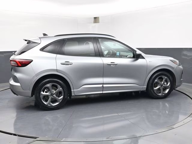 2024 Silver Metallic Ford Escape ST-Line FWD SUV