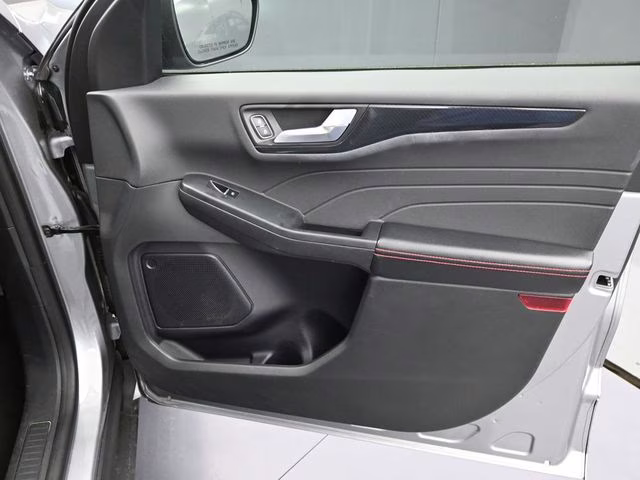 2024 Silver Metallic Ford Escape ST-Line FWD SUV