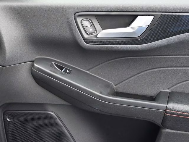 2024 Silver Metallic Ford Escape ST-Line FWD SUV