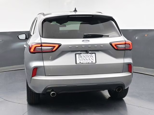 2024 Silver Metallic Ford Escape ST-Line FWD SUV