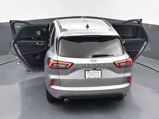 2024 Silver Metallic Ford Escape ST-Line FWD SUV