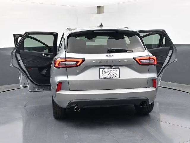 2024 Silver Metallic Ford Escape ST-Line FWD SUV