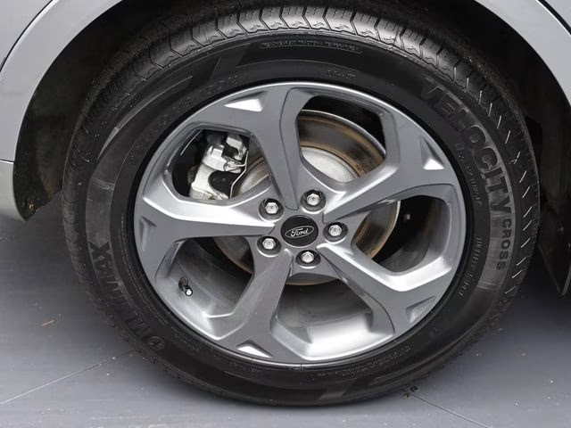 2024 Silver Metallic Ford Escape ST-Line FWD SUV