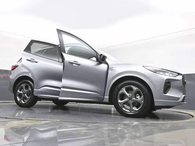 2024 Silver Metallic Ford Escape ST-Line FWD SUV