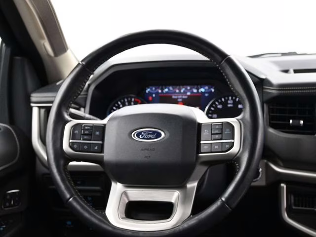 2024 Black Metallic Ford Expedition XLT 4X4 SUV