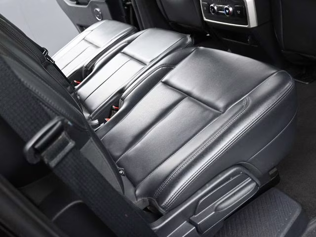 2024 Black Metallic Ford Expedition XLT 4X4 SUV