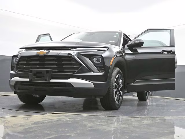 2025 Mosaic Black Metallic Chevrolet Trailblazer LT AWD SUV