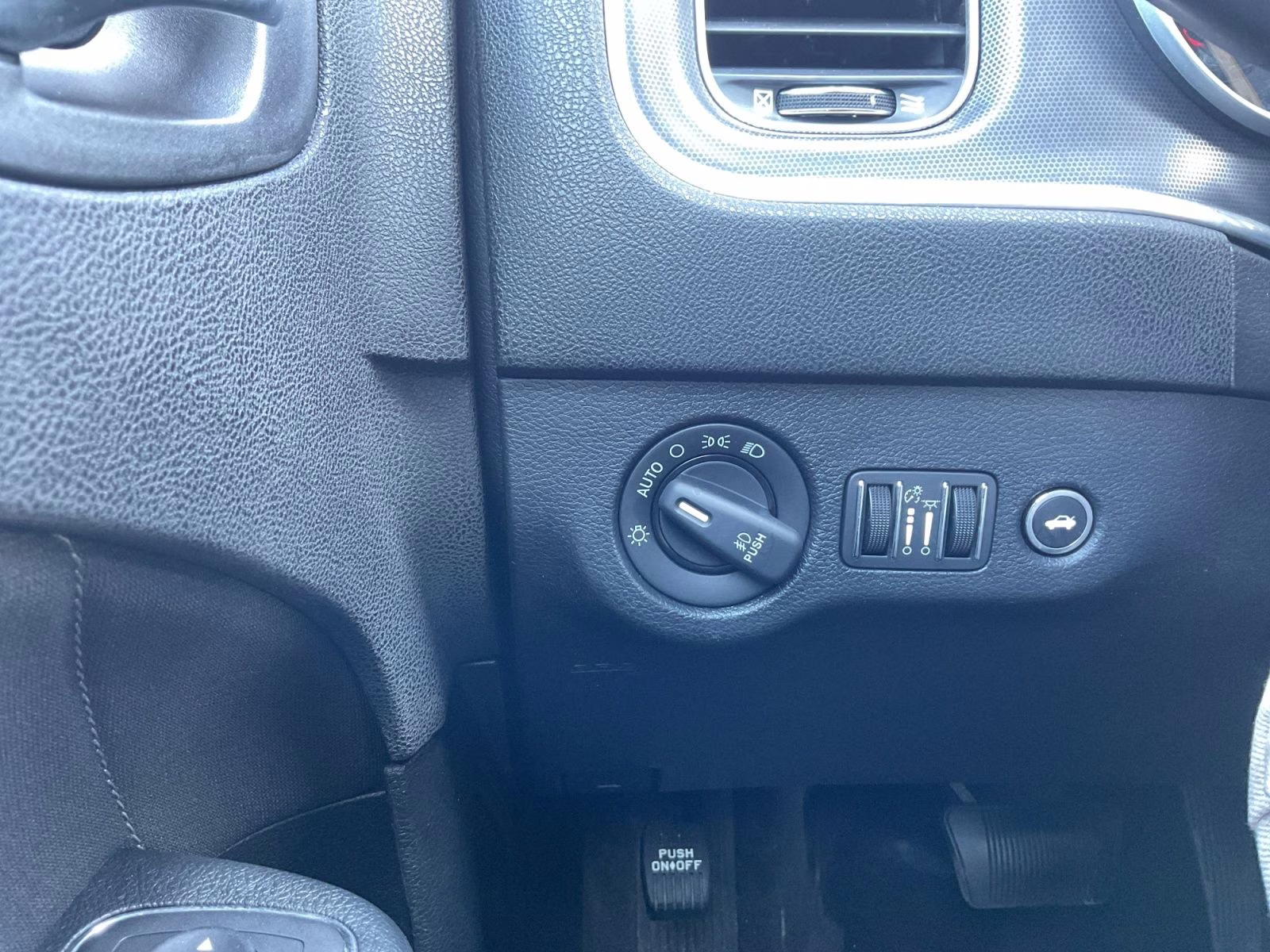 2018 Pitch Black Clearcoat Dodge Charger GT AWD Sedan