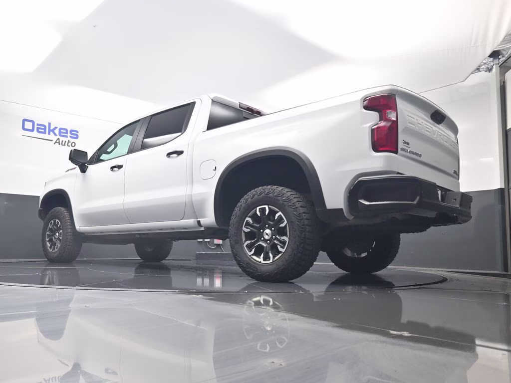 2024 Summit White Chevrolet Silverado 1500 ZR2 4X4 Truck