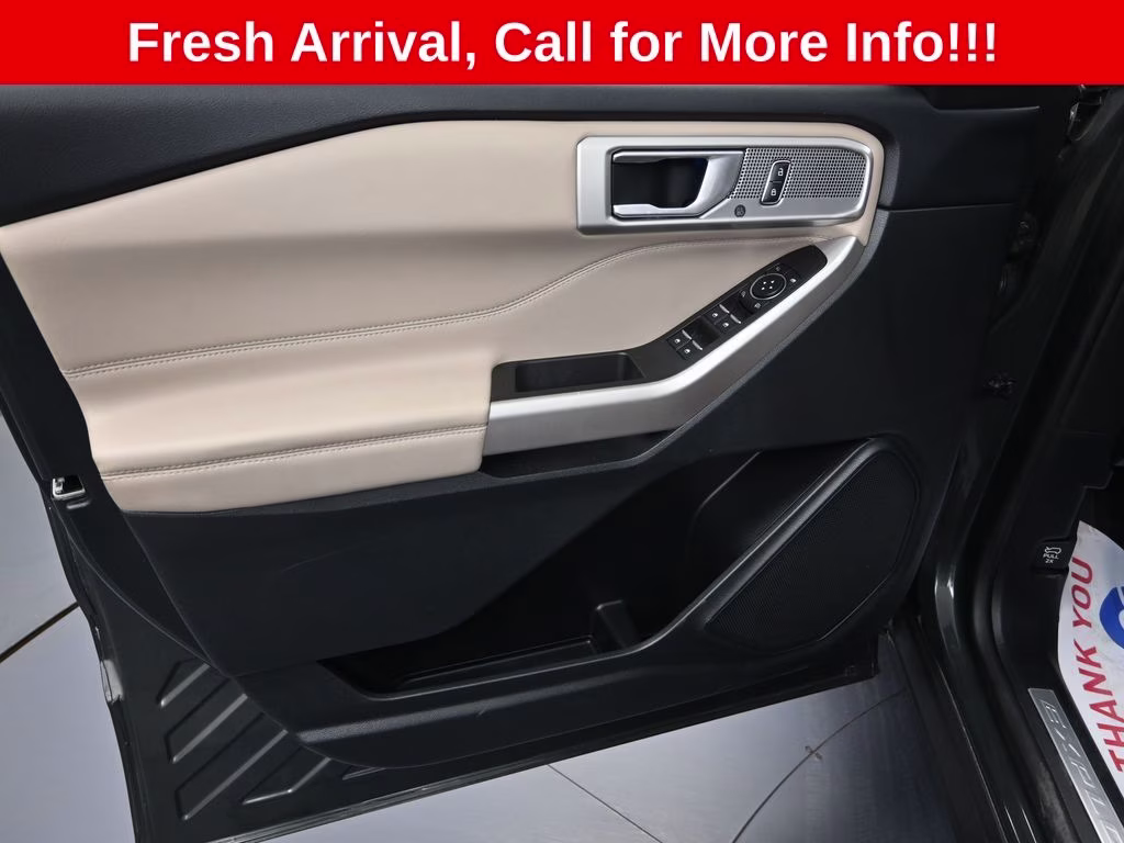 2023 Green Metallic Ford Explorer Limited 4X4 SUV