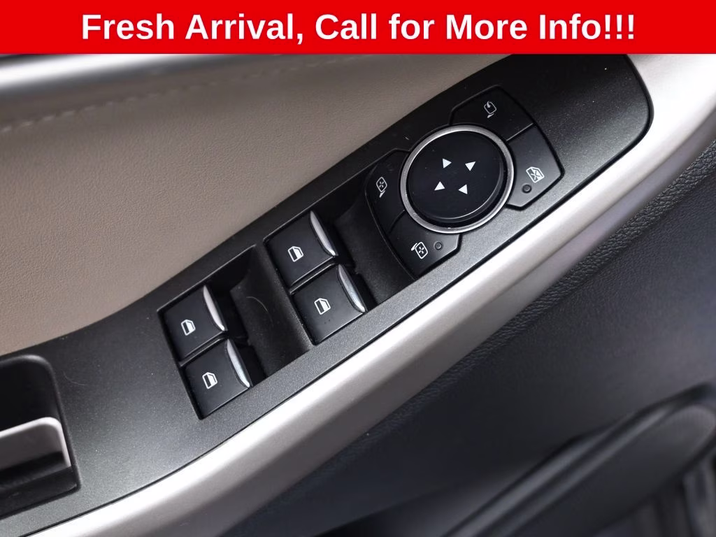 2023 Green Metallic Ford Explorer Limited 4X4 SUV